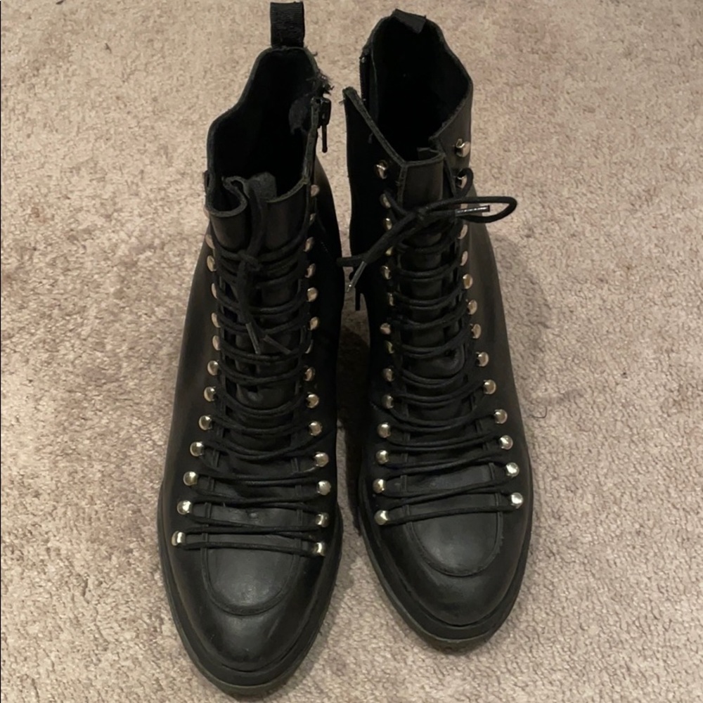 MIISTA wedge booties
